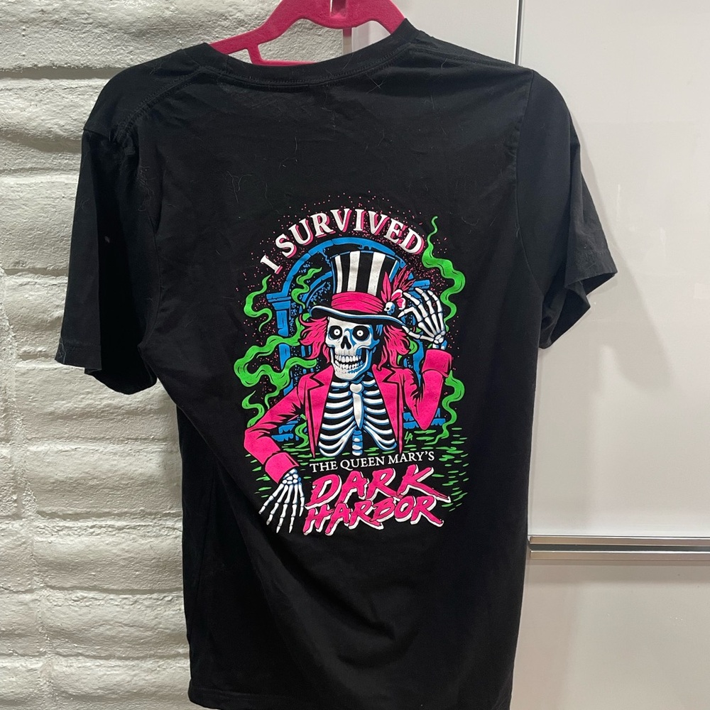 Exclusive 2025 I Survived The Queen Mary’s Dark Harbor tee Size Medium